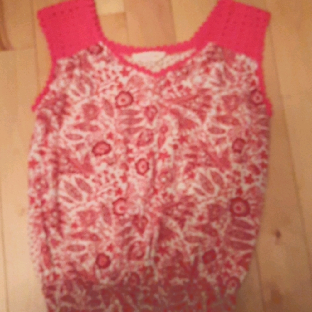 Sleeveless top